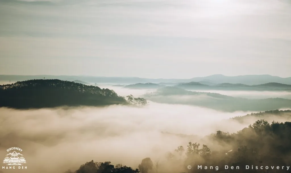 khung cảnh thiên nhiên trong tour dạo bước măng đen