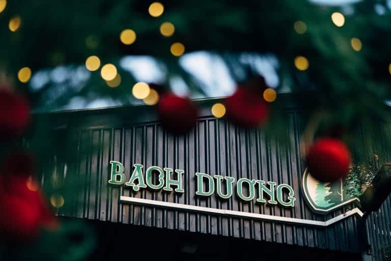 dich vu mang den bảng hiệu Bạch Dương Hotel