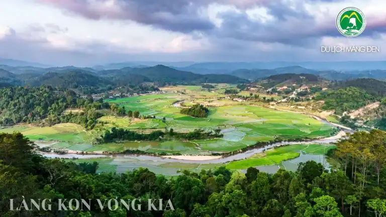 DU LỊCH CỘNG ĐỒNG MĂNG ĐEN – GẮN KẾT DI SẢN VĂN HÓA VÀ TRẢI NGHIỆM 3 Du lịch cộng đồng Măng Đen làng Kon Vơng Kia