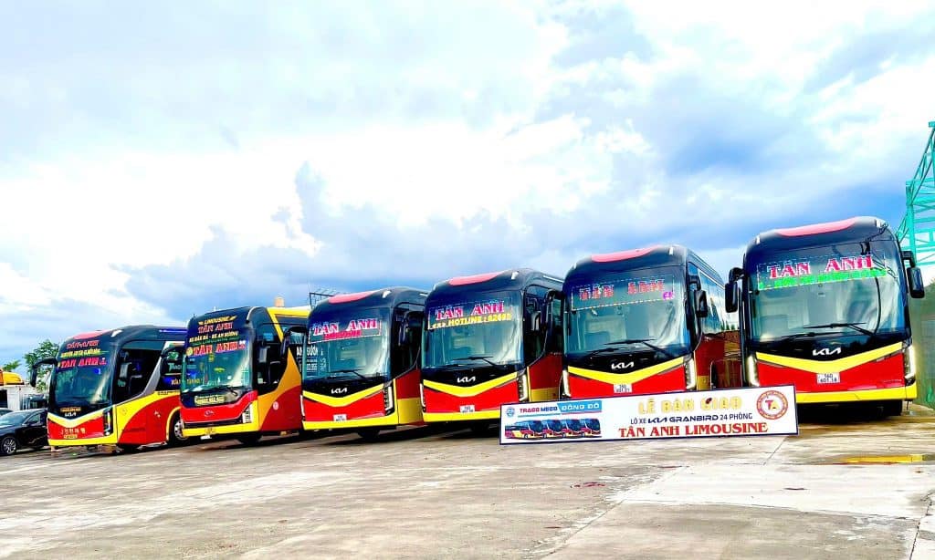 XE ĐI MĂNG ĐEN TỪ CÁC THÀNH PHỐ KHÁC SÀI GÒN 1 xe đi Măng Đen từ các thành phố lớn