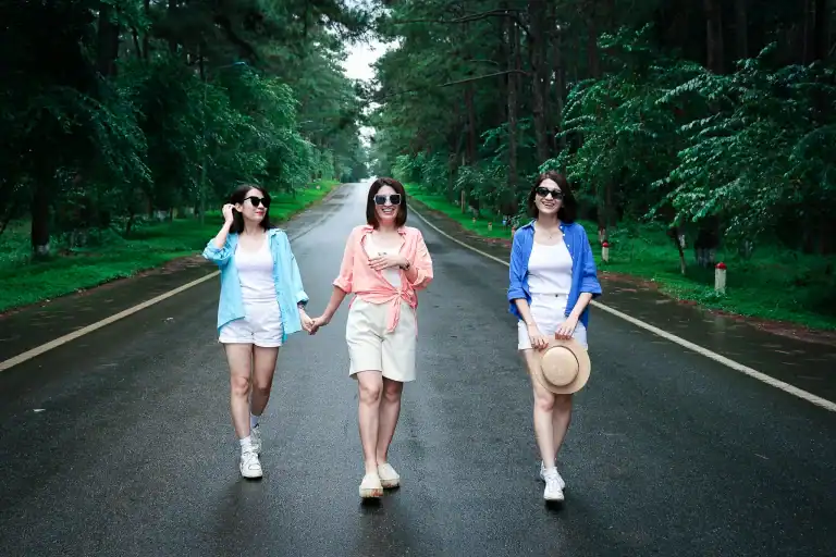 DU LỊCH MĂNG ĐEN – TRẢI NGHIỆM BÌNH YÊN GIỮA CAO NGUYÊN ĐẠI NGÀN 1 du lịch măng đen thong dong