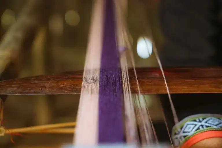 NGHỀ DỆT TRUYỀN THỐNG MĂNG ĐEN – HỒN THIÊNG TRONG TỪNG TẤM THỔ CẨM 1 bảo tồn nghề dệt truyền thống Măng Đen