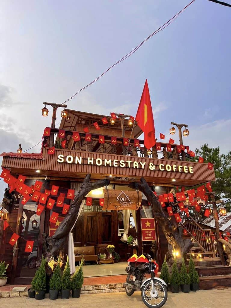 20 HOMESTAY TRUNG TÂM MĂNG ĐEN – NHỮNG LỰA CHỌN TIÊU BIỂU 7 HOMESTAY TRUNG TÂM MĂNG ĐEN view đường