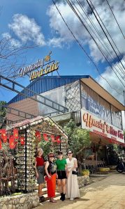 Hoa Cúc Măng Đen Homestay