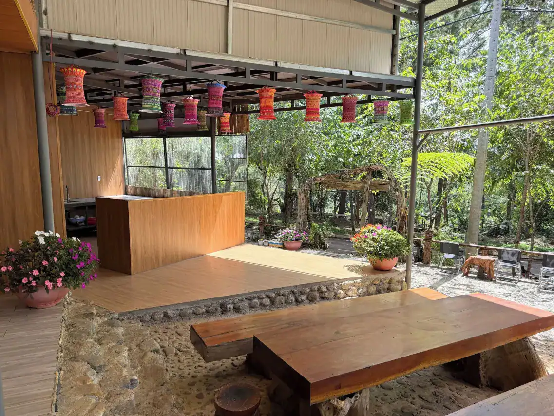 homestay Mang Den trang trí gần gũi