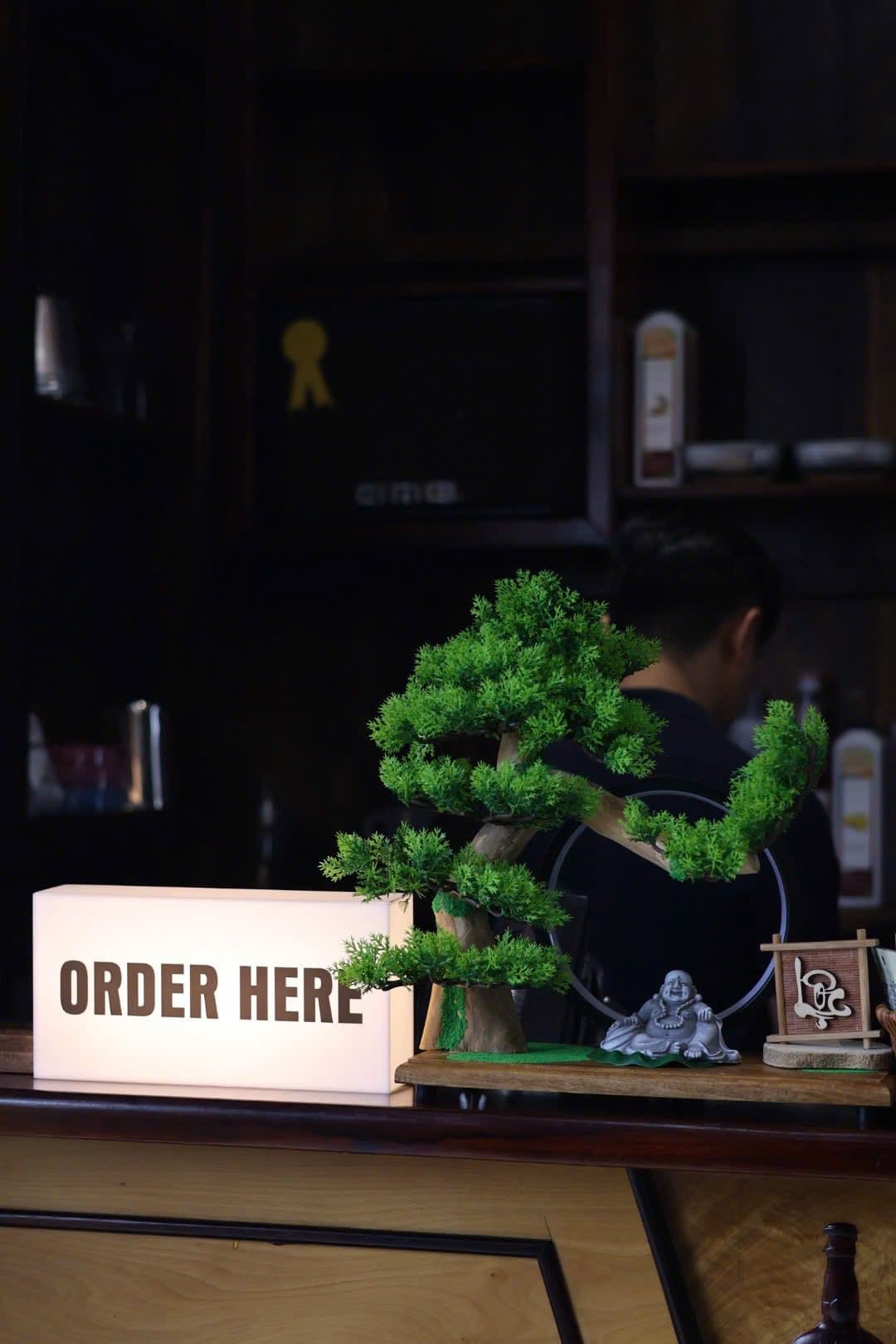 homestay Mang Den góc order cafe của homestay Son