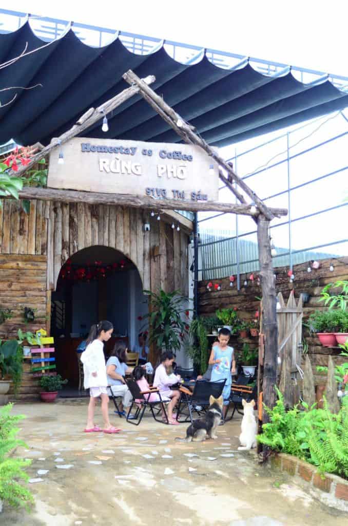 20 HOMESTAY TRUNG TÂM MĂNG ĐEN – NHỮNG LỰA CHỌN TIÊU BIỂU 11 HOMESTAY TRUNG TÂM MĂNG ĐEN bình dân