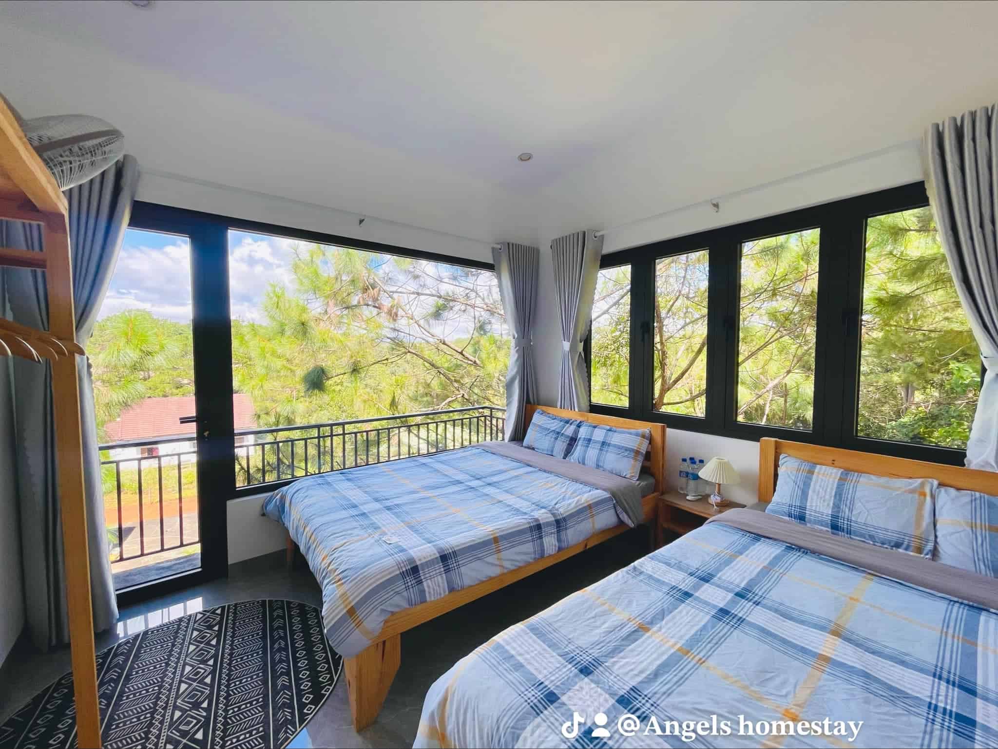 homestay mang den phòng ngủ đôi có nhiều view rừng Angels homestay