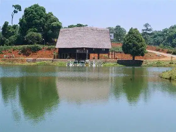 TRUYỀN THUYẾT MĂNG ĐEN – T’MĂNG DEENG VÀ DẤU ẤN 7 HỒ 3 THÁC 4 Truyền thuyết Măng Đen hồ và thác Pa Sỹ