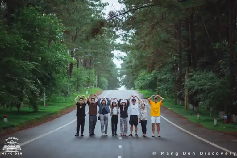 DỊCH VỤ MĂNG ĐEN – NỀN TẢNG CHO MỘT CHUYẾN ĐI Ở LẠI LÂU HƠN DỰ ĐỊNH 5 dịch vụ Măng Đen cho gia đình