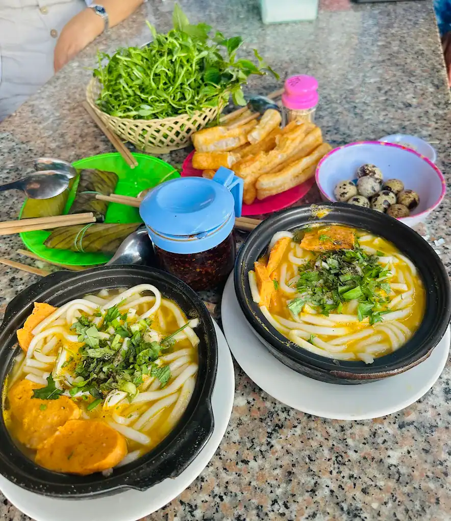 ăn sáng Măng Đen bánh canh akay măng đen