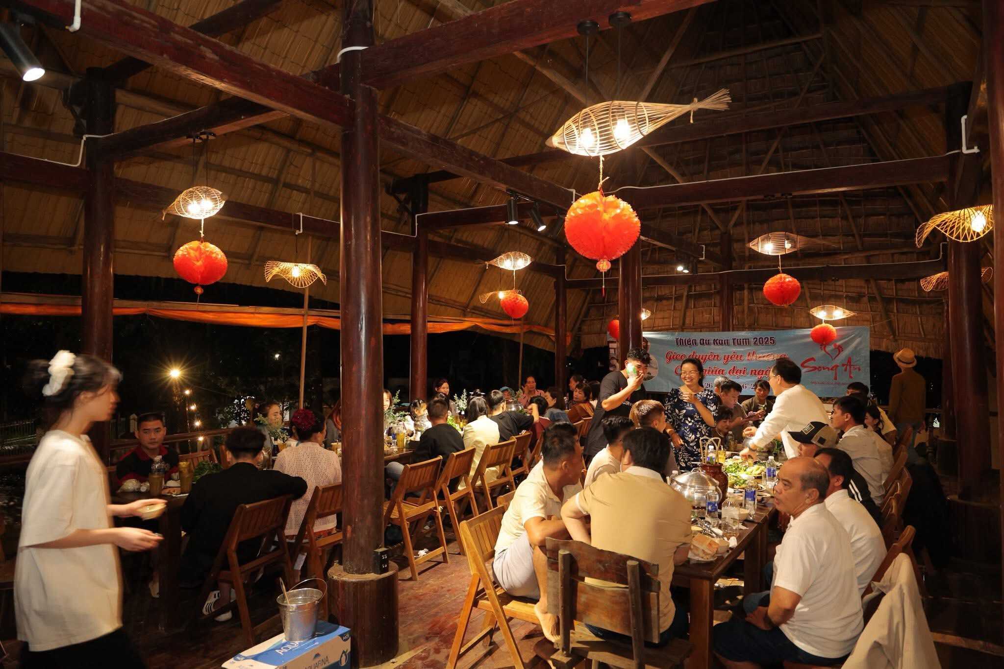 villa Mang Den ăn tối