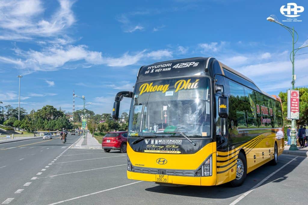 XE KHÁCH TP.HCM ĐI MĂNG ĐEN 3 XE sai gon ĐI MĂNG ĐEN xe phong phú