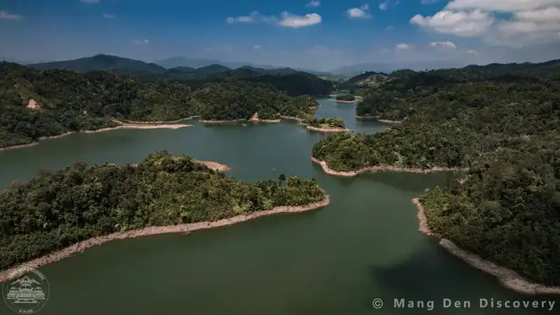 Cảnh đẹp hồ Thủy điện Thượng Kon Tum nhìn từ trên cao