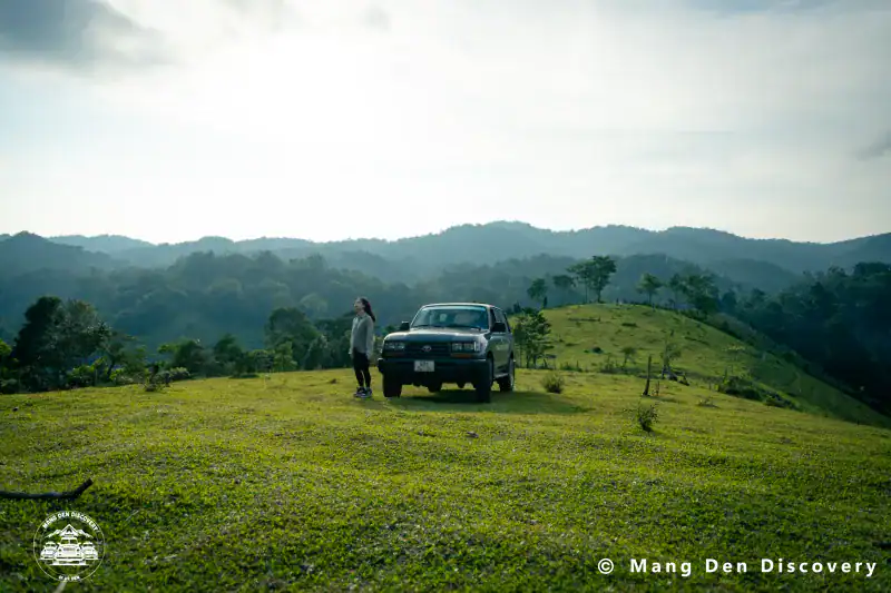 TOUR MĂNG ĐEN 3 NGÀY 2 ĐÊM – HÀNH TRÌNH KHÁM PHÁ TRỌN VẸN CAO NGUYÊN 20 Xe phù hợp địa hình giúp việc di chuyển giữa các điểm rừng núi bớt mệt và chủ động hơn.