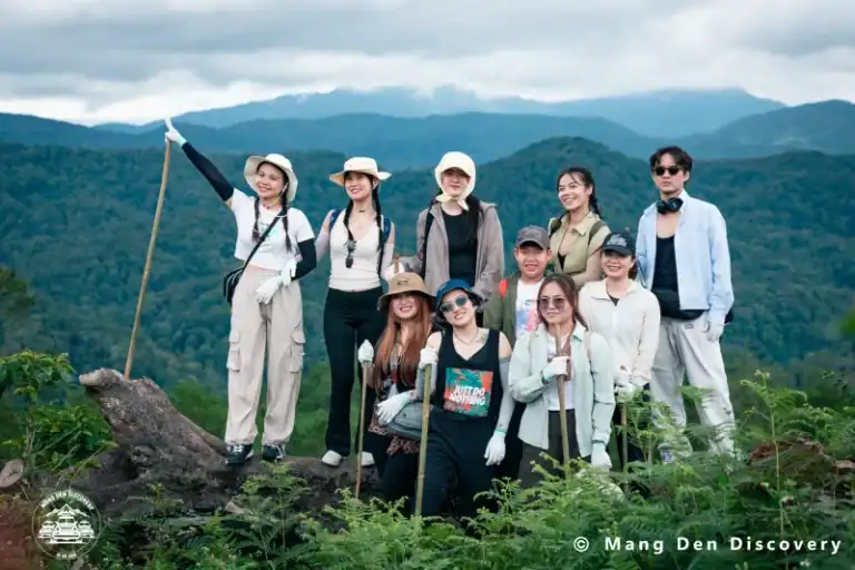 LỊCH TRÌNH TOUR 3N2D KẾT HỢP KHÁM PHÁ THÁC K50 – CHẠM RỪNG, CHẠM NGƯỜI, CHẠM GIỚI HẠN CỦA CHÍNH MÌNH 15 Những khoảng dừng vừa đủ giúp đoàn có thời gian cảm nhận không gian thay vì chỉ lao theo lịch.