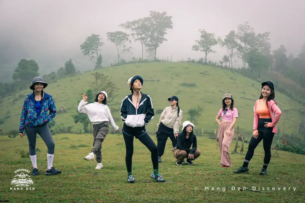 Đồi cỏ Kon Vơng Kia tại Măng Đen