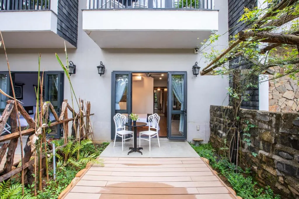 CASA VANILLA MĂNG ĐEN – CHỖ Ở ĐẸP TRÊN ĐƯỜNG NGUYỄN DU CHO NGƯỜI THÍCH Ở CHẬM, Ở YÊN 12 khu hiên riêng trước phòng tại Casa Vanilla Măng Đen