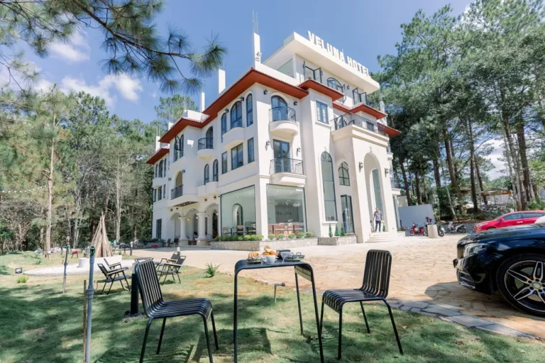 Veluna Hotel Măng Đen - Một khách sạn mới xây, dịch vụ cao cấp tại Măng Đen