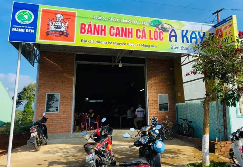 mặt tiền quán bánh canh cá lóc A Kay 7 Măng Đen